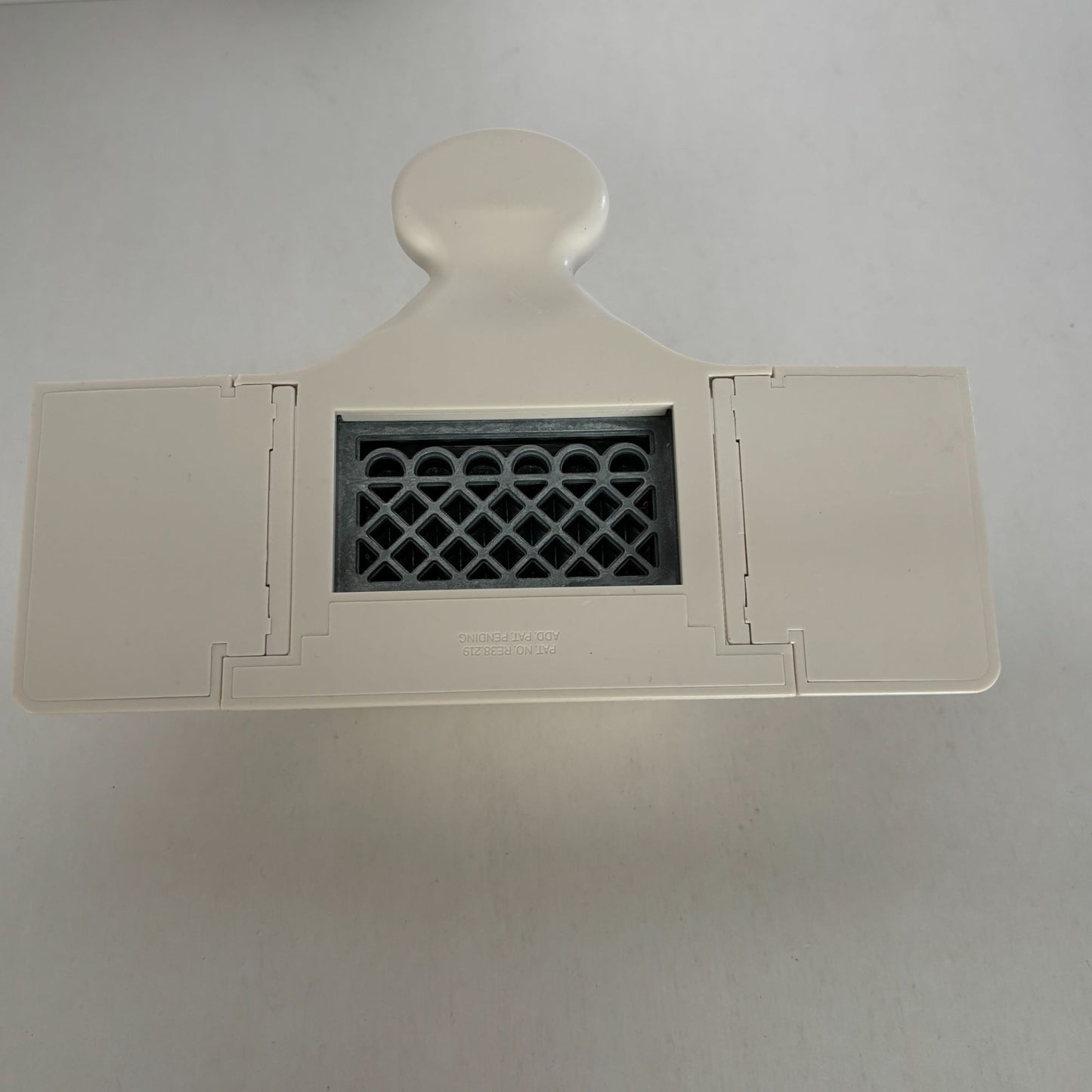 Martha Stewart Paper Punch GARDEN TRELLIS Gate Lattice Deep Edge Chain Craft