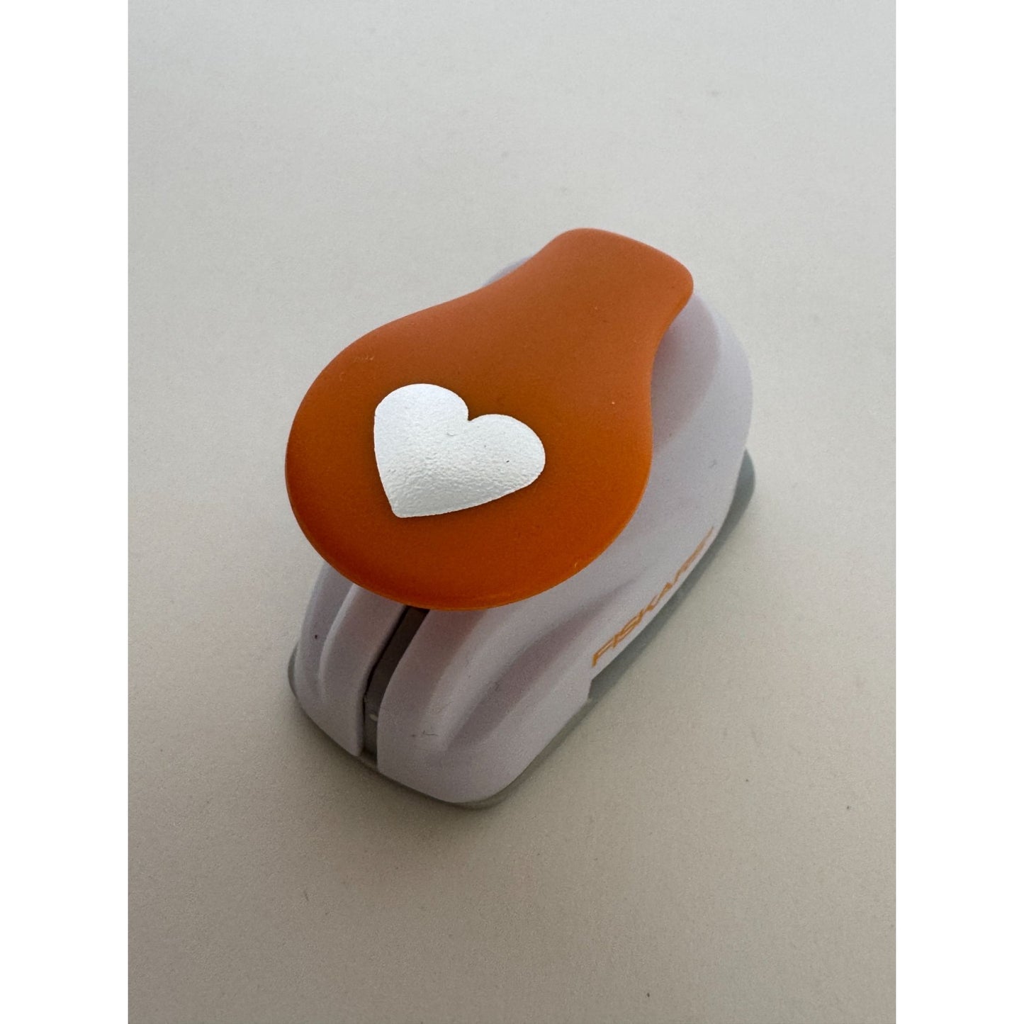 Fiskars Lever Paper Punch Small Heart 1/2 inch Valentines Day Paper Crafting