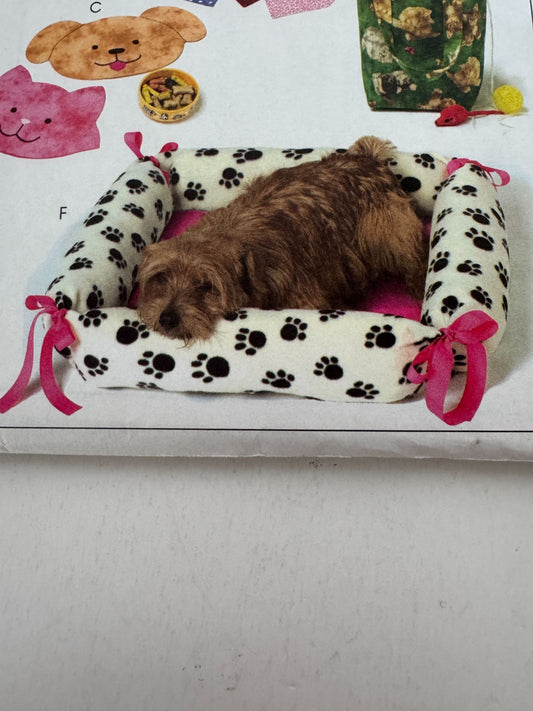 McCalls Sewing Pattern M5016 Crafts Pet Bed Neckerchief Placemat Bone Pillow UC