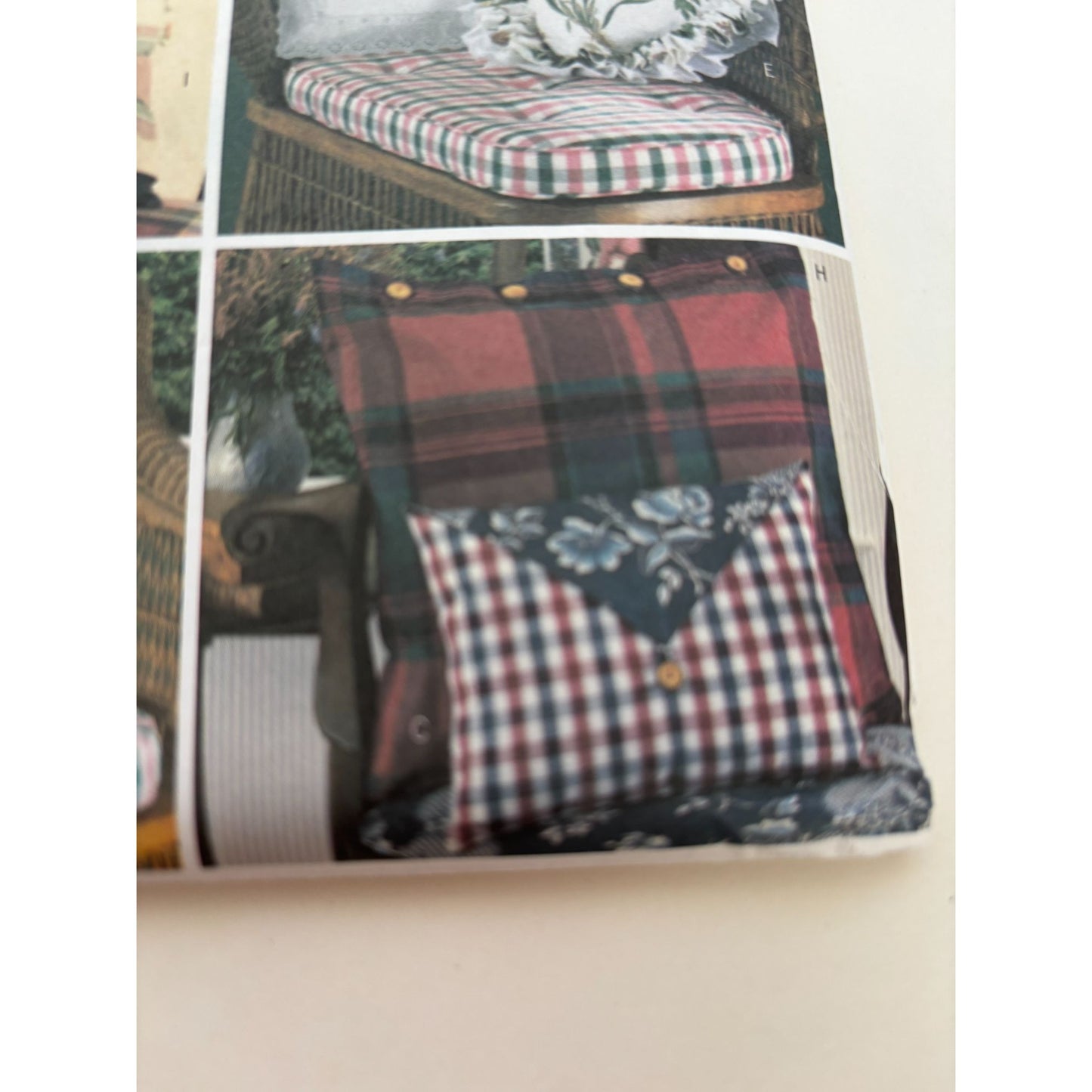Butterick Sewing Pattern 3175 Waverly Easy to Do Pillows Home Decoration Uncut