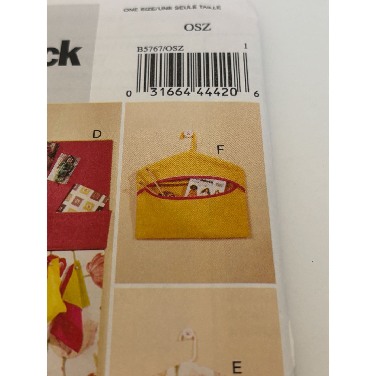 Butterick Sewing Pattern B5767 Sewing Room Wall Hanging Organizer Pin Cushion UC