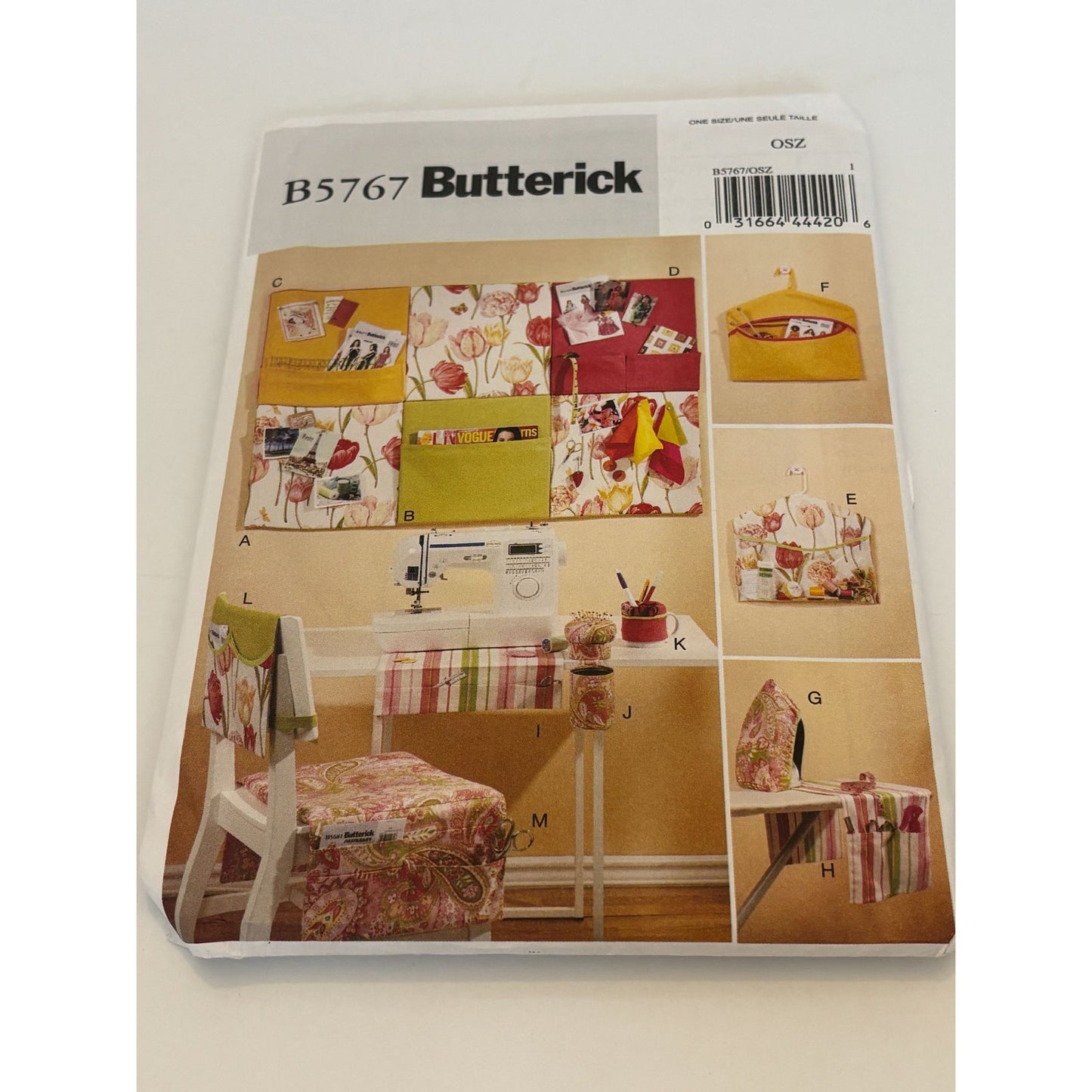 Butterick Sewing Pattern B5767 Sewing Room Wall Hanging Organizer Pin Cushion UC