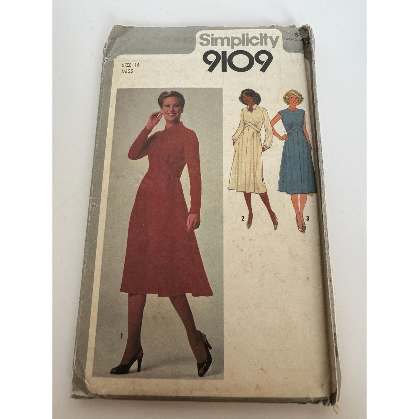 Simplicity Sewing Pattern 9109 Size 16 Dress Vintage 1970s Work Career Uncut
