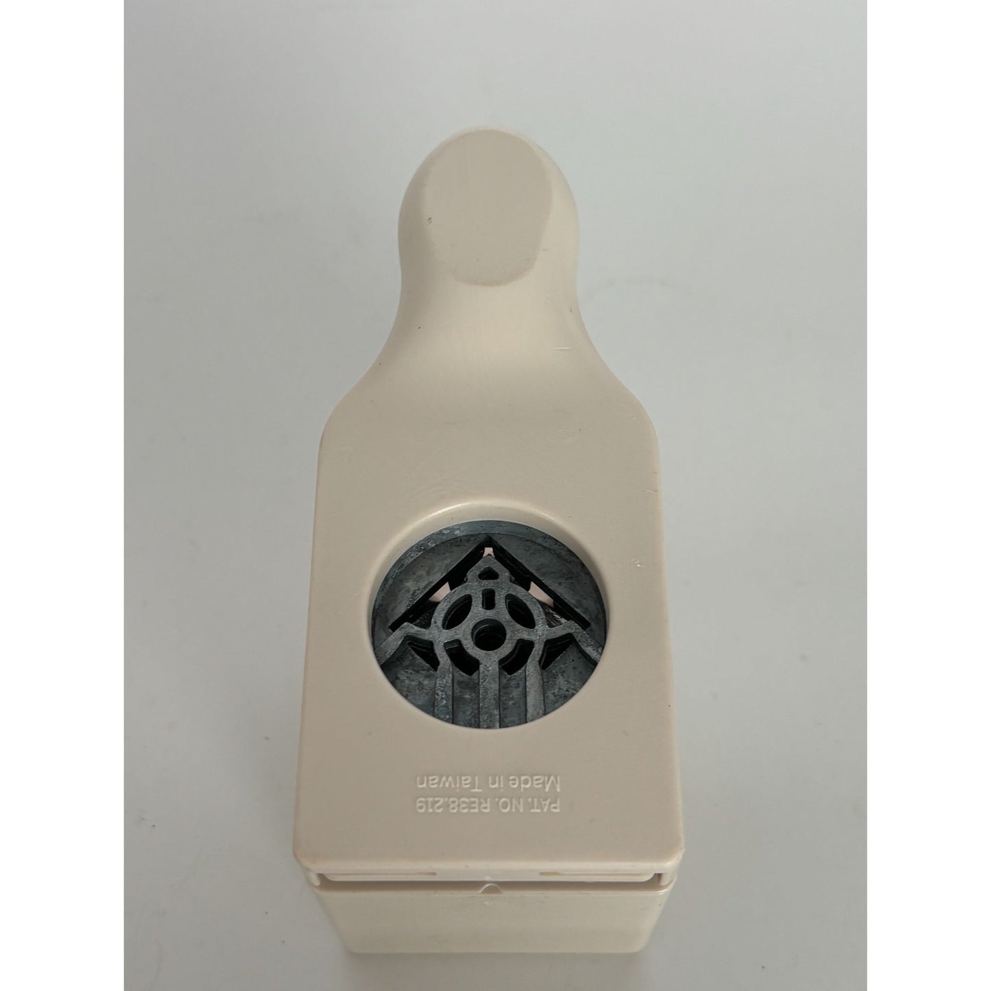 Martha Stewart Paper Punch Geometric Around the Page Corner Punch Art Nouveau