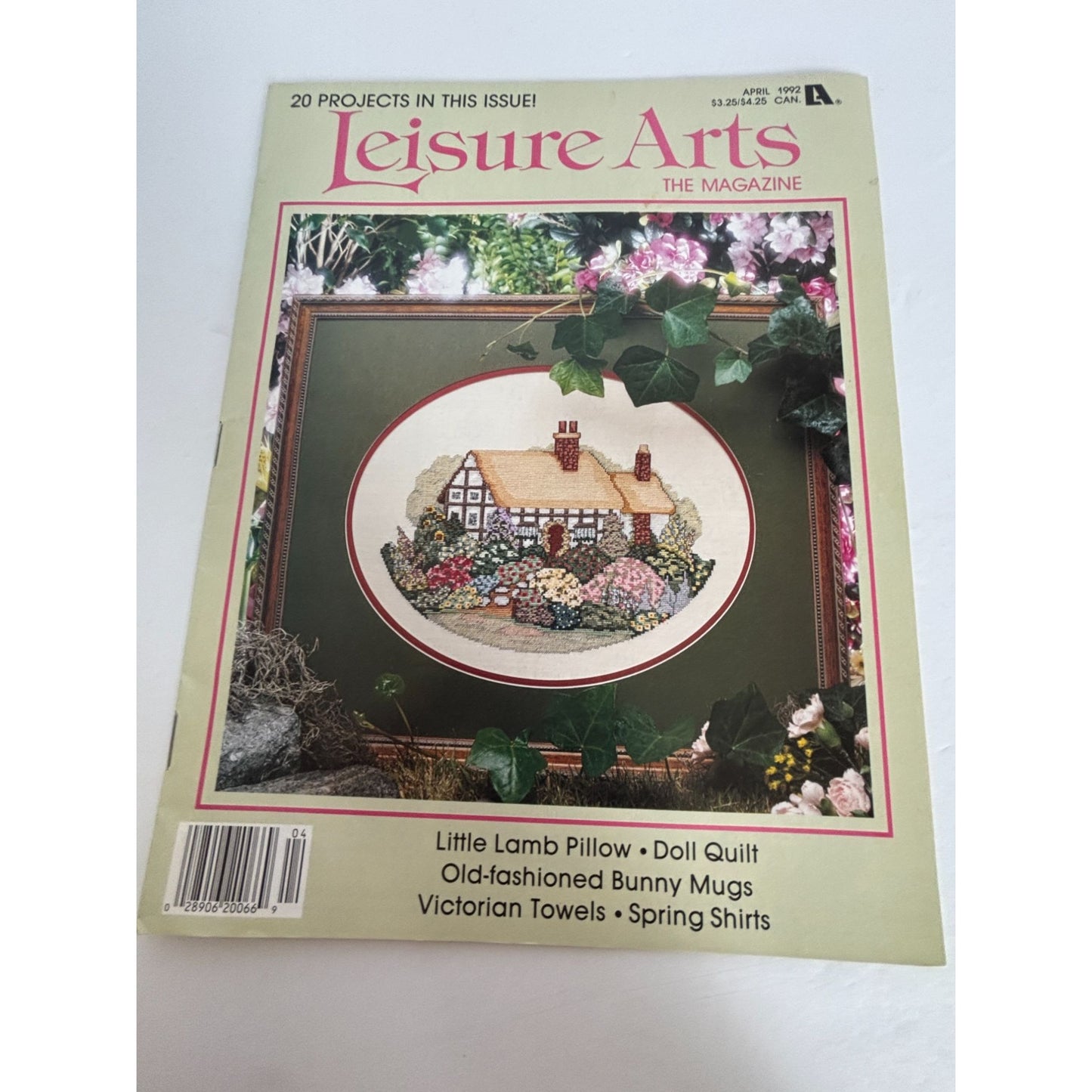 Leisure Arts Magazine April 1992 Cross Stitch Crochet Knit Cat Jelly Beans Quilt