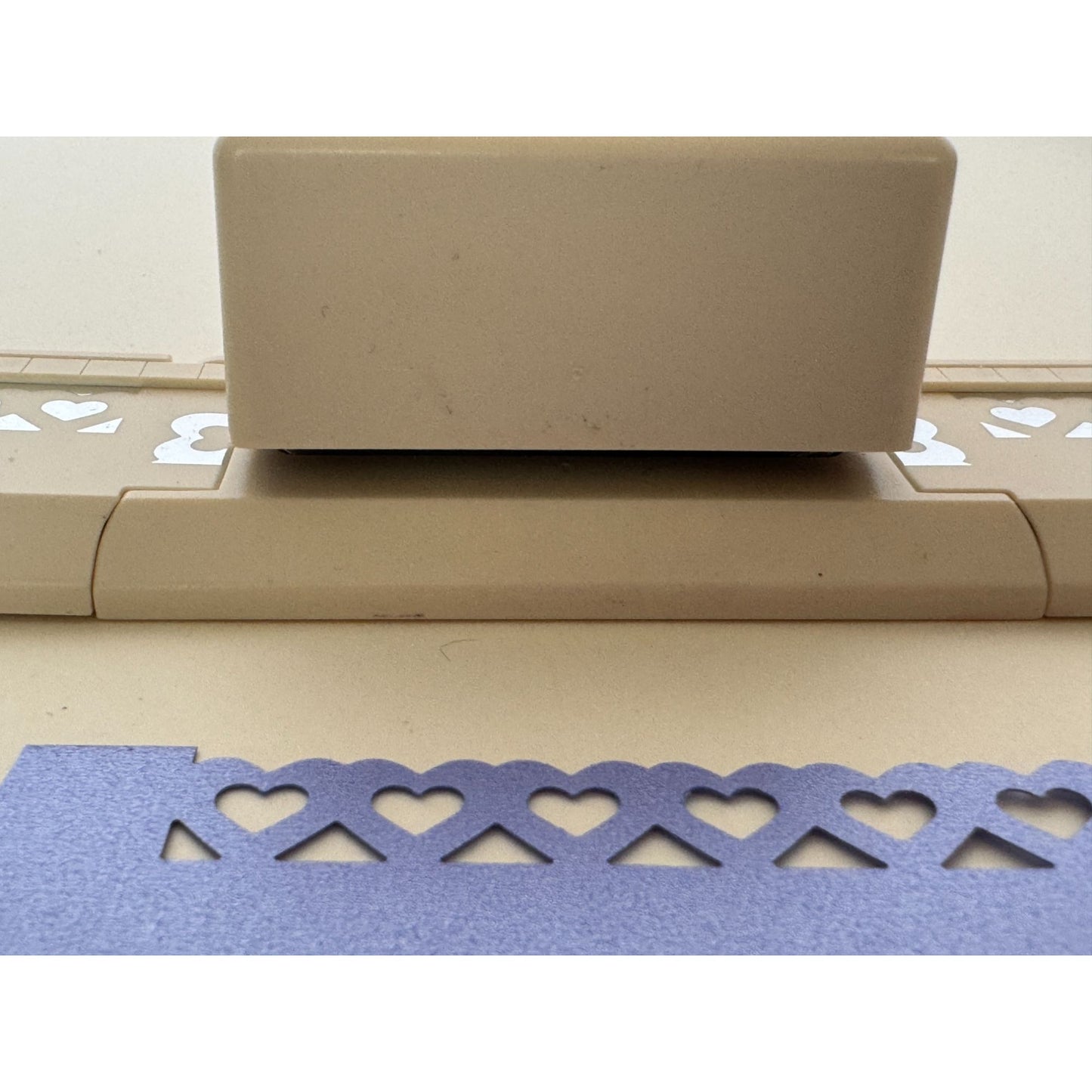 Martha Stewart Edge Punch Scalloped Double Heart Border Trim Paper Craft Rare