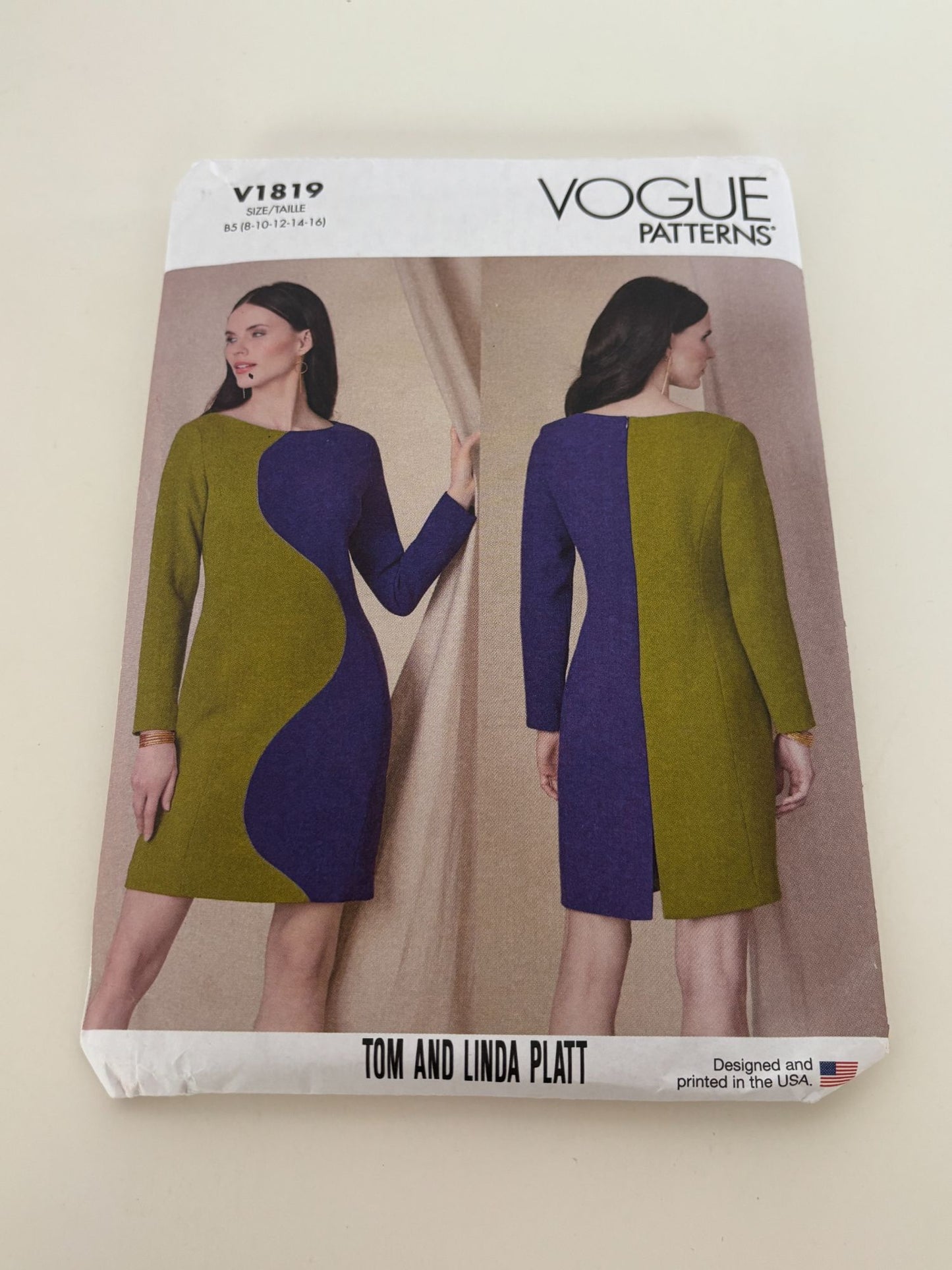 Vogue Sewing Pattern V1819 Sheath Dress Color Block Work Career Fall 8-16 Uncut
