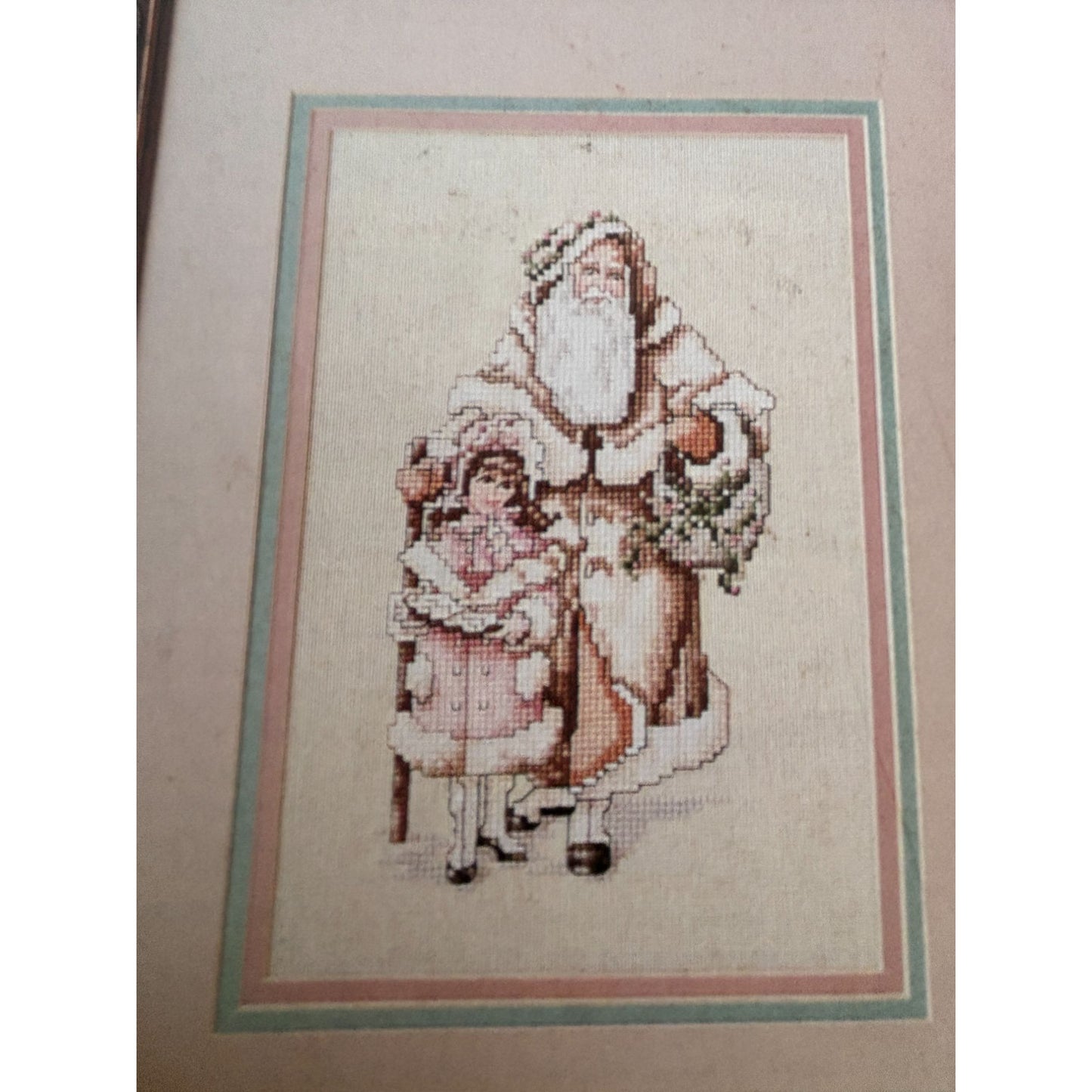 Leisure Arts Magazine December 1988 Cross Stitch Santa Christmas Stockings Knit