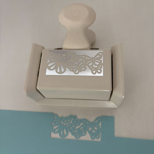 Martha Stewart Paper Punch Monarch Butterflies Trim Butterfly Deep Edge Double