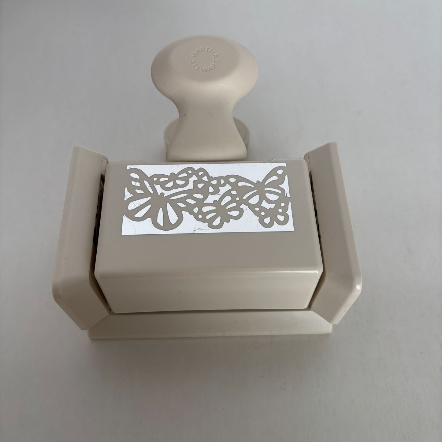 Martha Stewart Paper Punch Monarch Butterflies Trim Butterfly Deep Edge Double