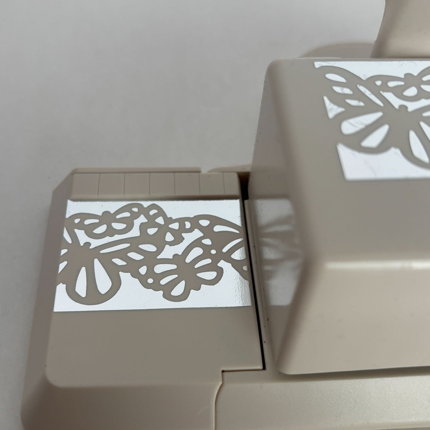 Martha Stewart Paper Punch Monarch Butterflies Trim Butterfly Deep Edge Double