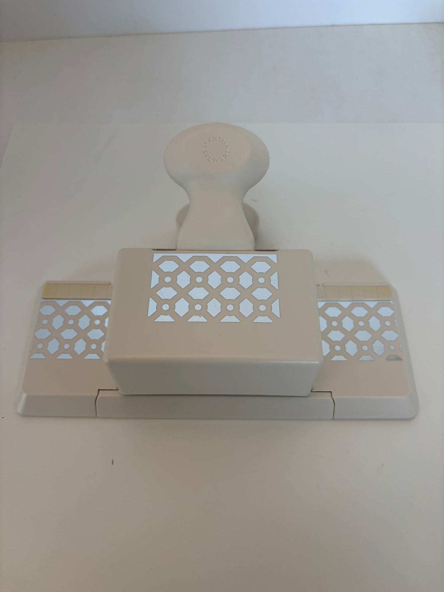 Martha Stewart Deep Edge Punch Trellis Train Fence Paper Craft Border Cardmaking