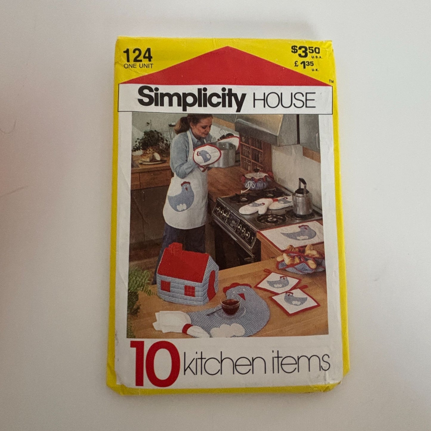 Simplicity House Sewing Pattern 124 Chicken Kitchen Apron Mitts Placemats Napkin