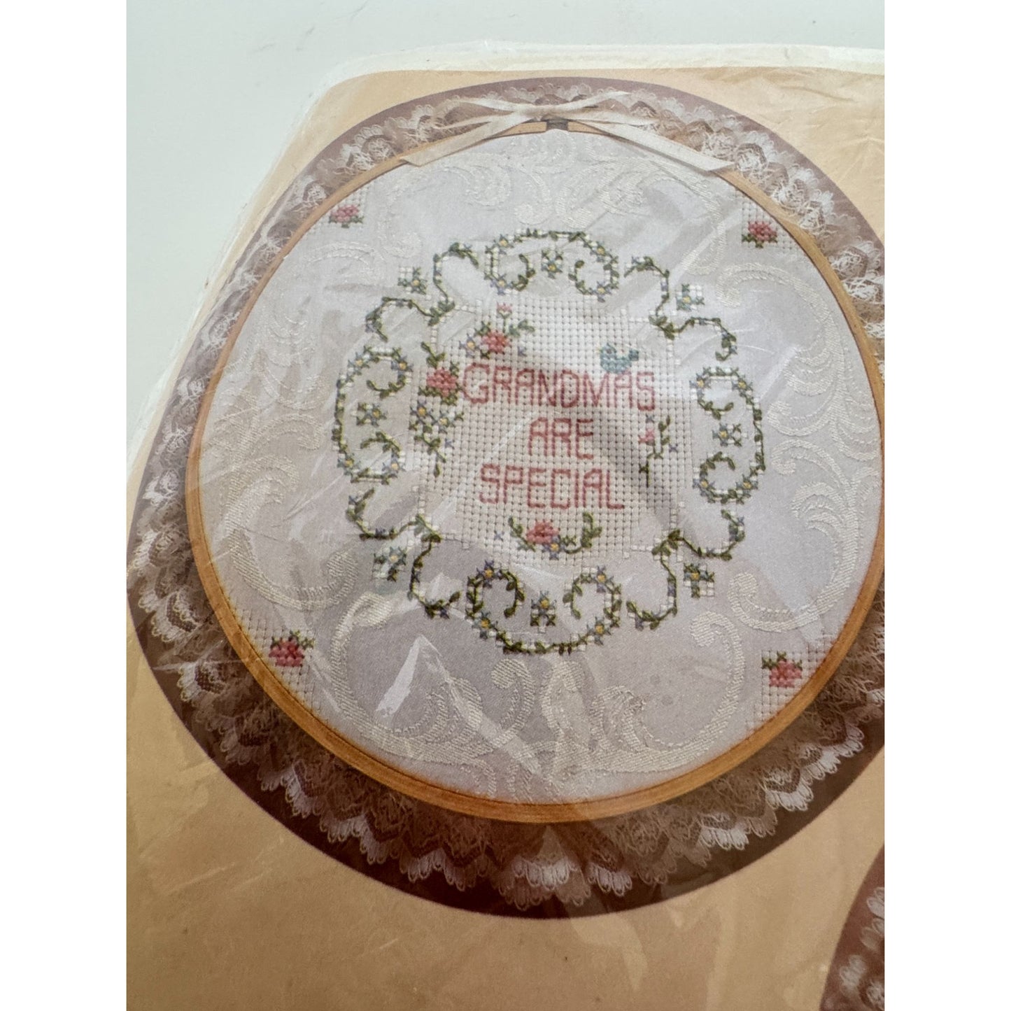 The Creative Circle Cross Stitch Kit Special People Grandma Daughter Family Vtg