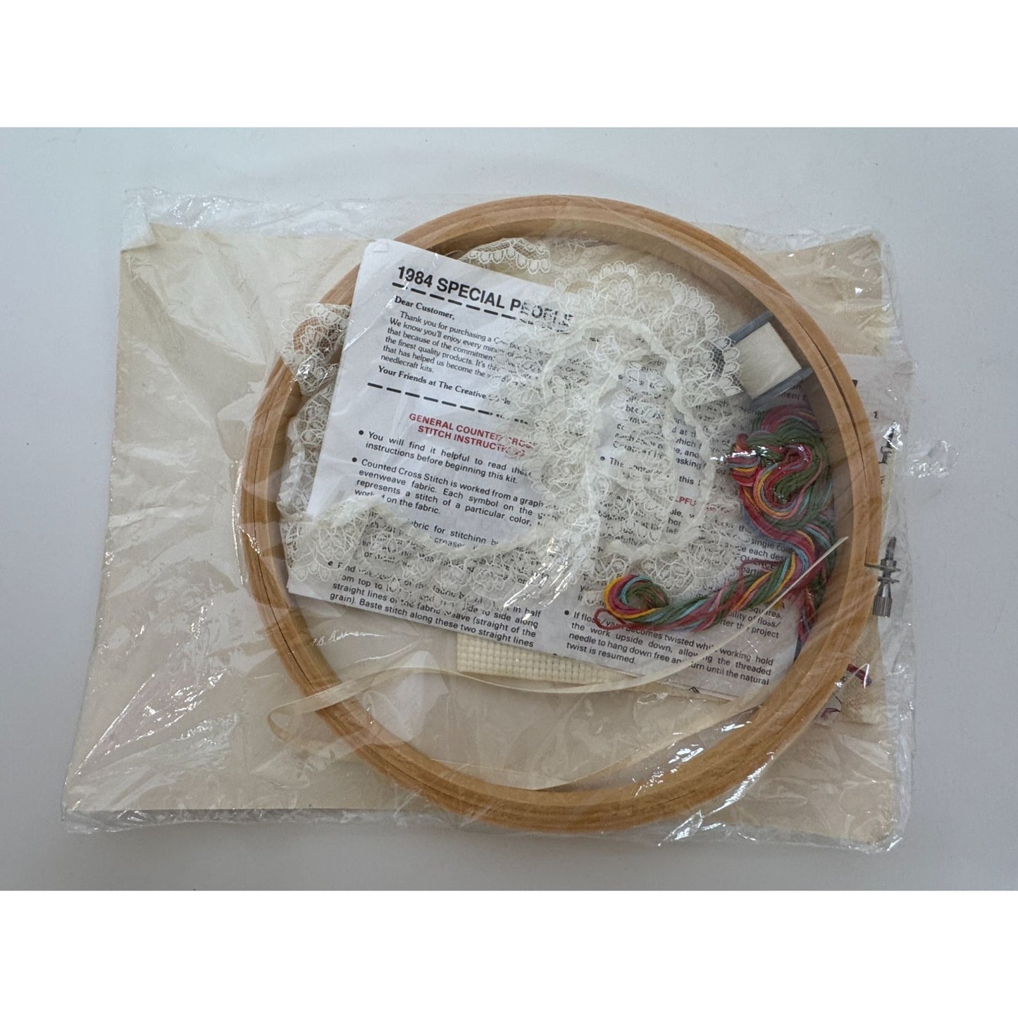 The Creative Circle Cross Stitch Kit Special People Grandma Daughter Family Vtg