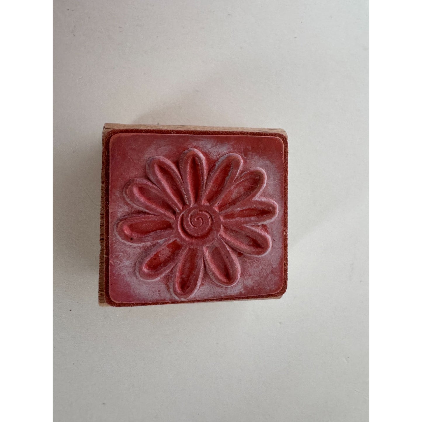 Rubber Stamp Daisy Flower Card Making Friendship Friend Spiral Long Petal Spring