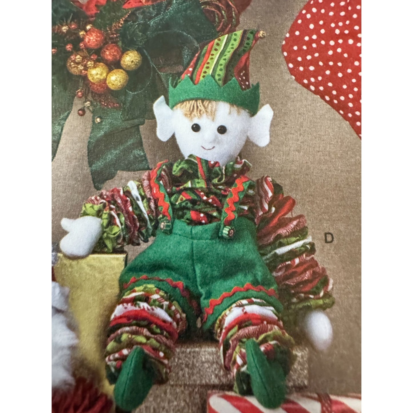 Simplicity Sewing Pattern S3056 Holiday Crafts Wreaths Christmas Stockings Elf