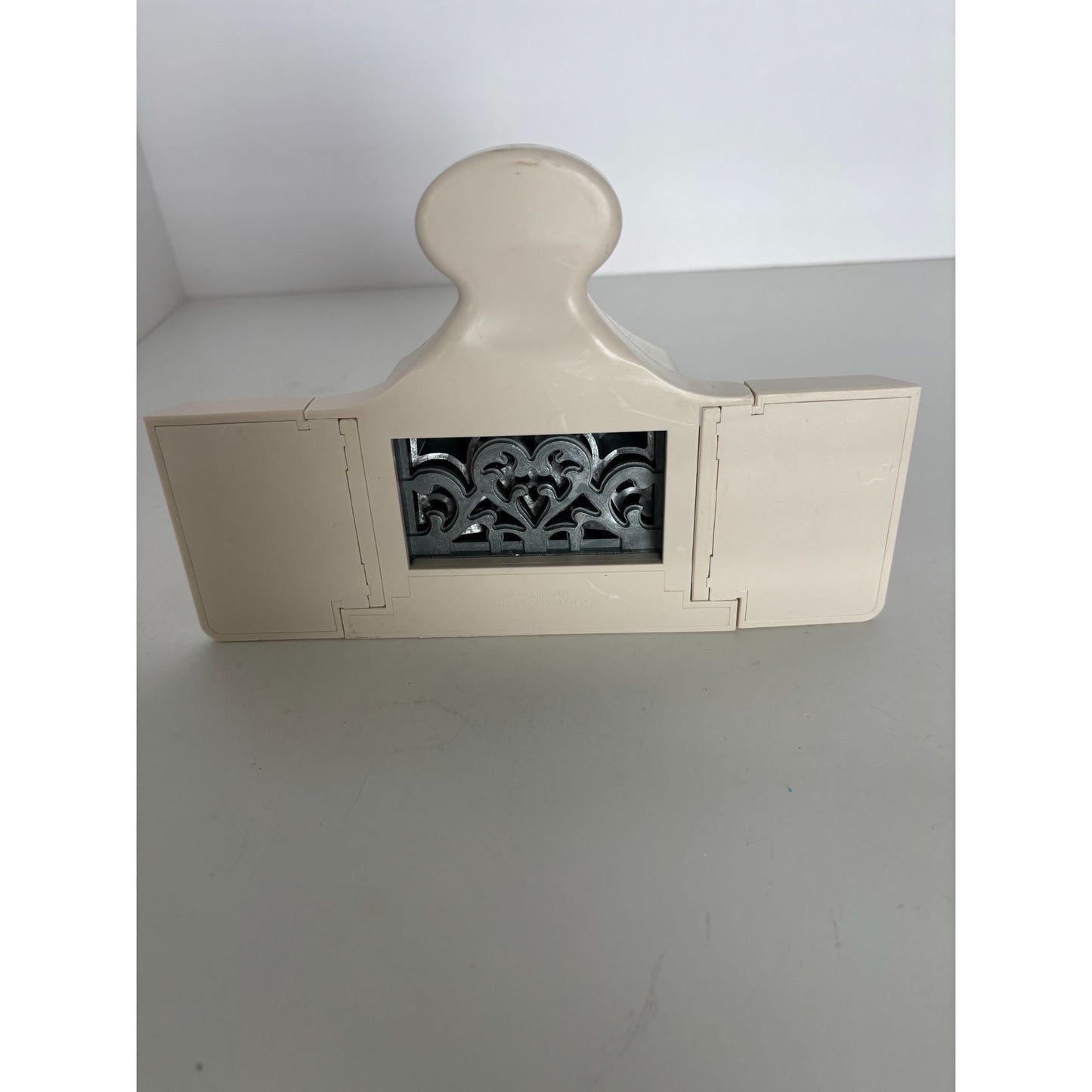 Martha Stewart Paper Punch SCROLL HEART Deep Edge Decorative Border