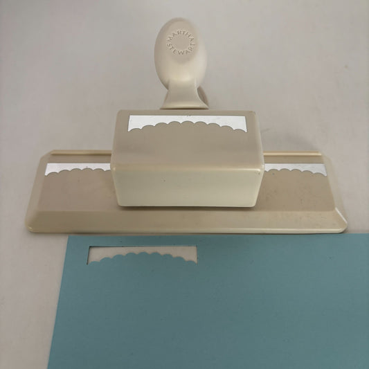Martha Stewart Paper Punch Scalloped Border Edge Crafting Card Making Beige