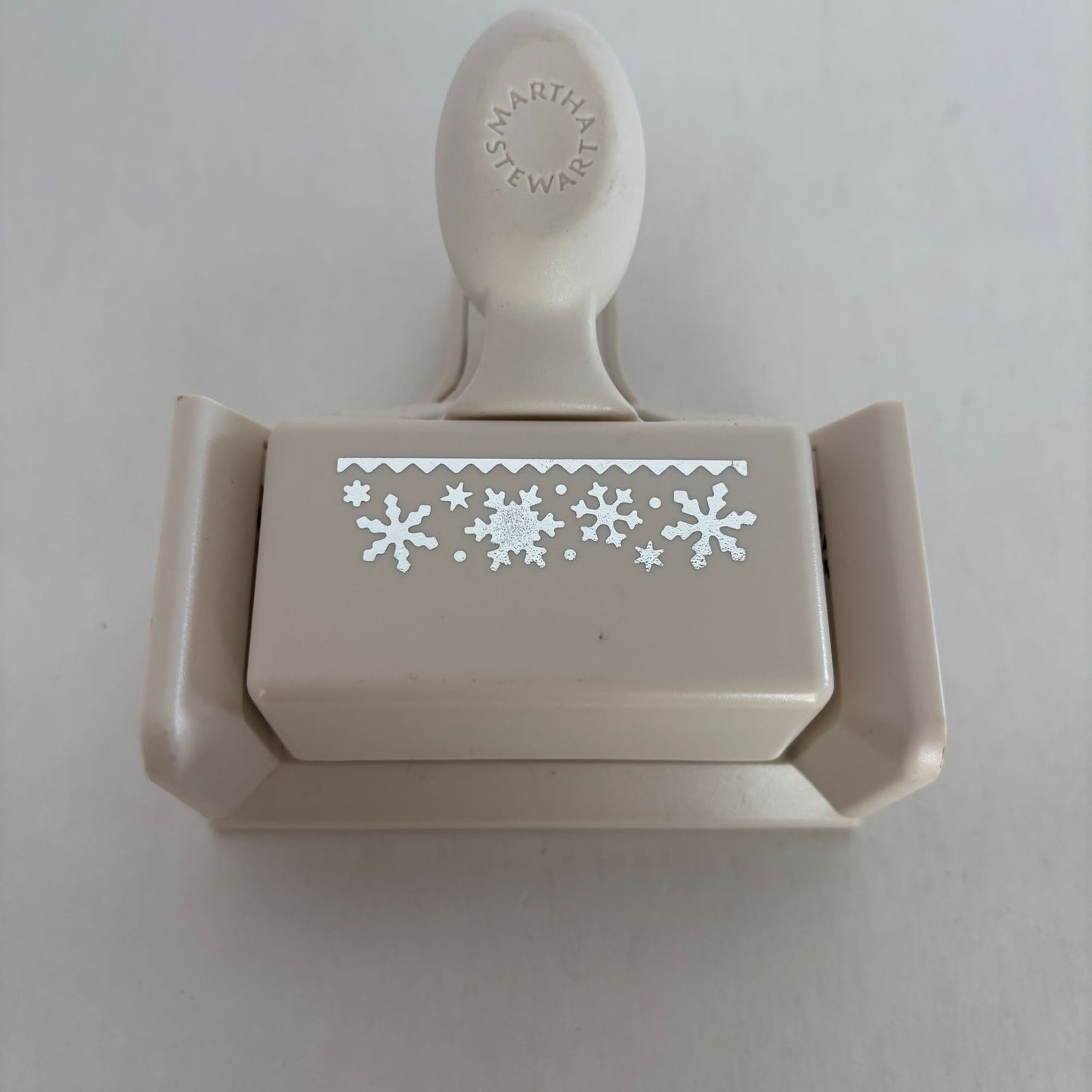 Martha Stewart Paper Punch Snowflake Snow Flurry Border Christmas Card Making