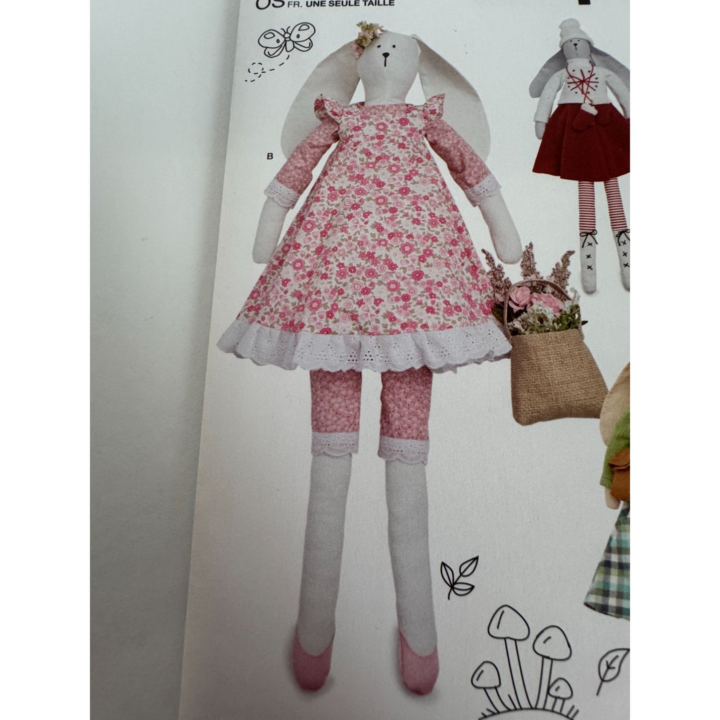 Simplicity Sewing Pattern S9905 Plush Slender Bunny with Clothes Easter Decor UC