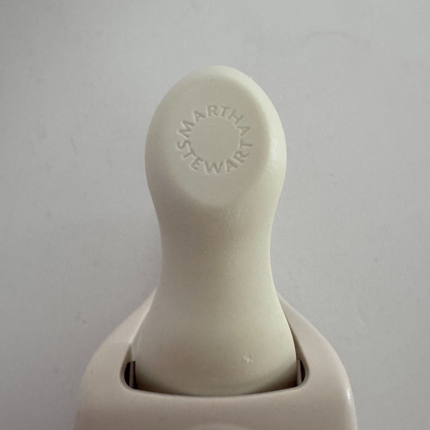Martha Stewart Paper Punch Sand Dollar Around the Page Corner Edge Starfish