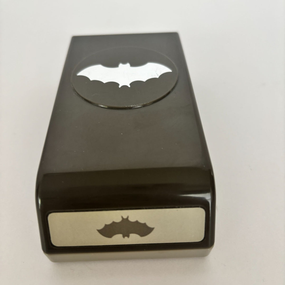 Stampin Up Bat Paper Punch Halloween Craft Tool Spooky Card Making Scrapbooking