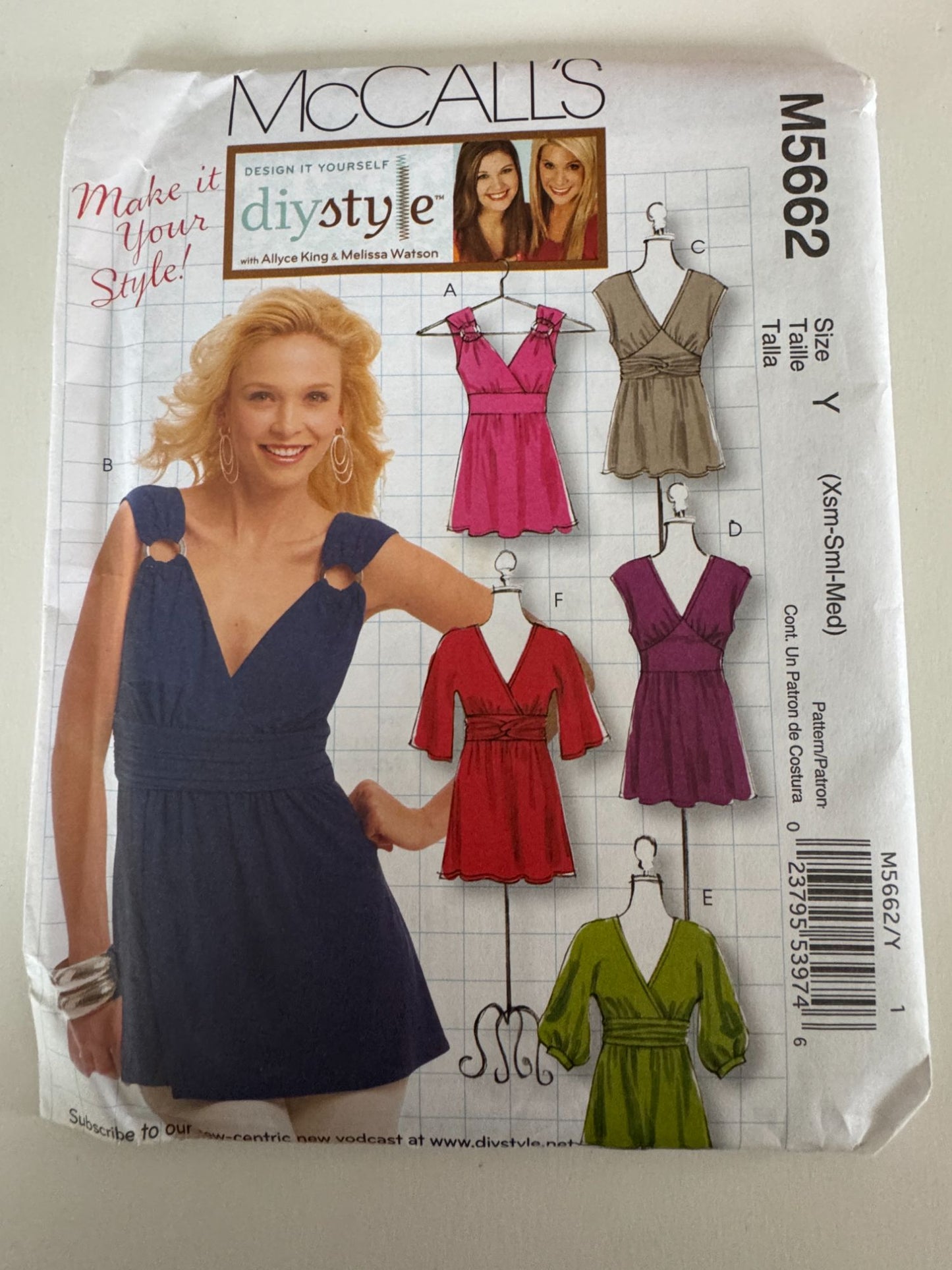 McCalls Sewing Pattern M5662 V-Neck Top Dress Tunic Shirt XS S M DIY Style UC