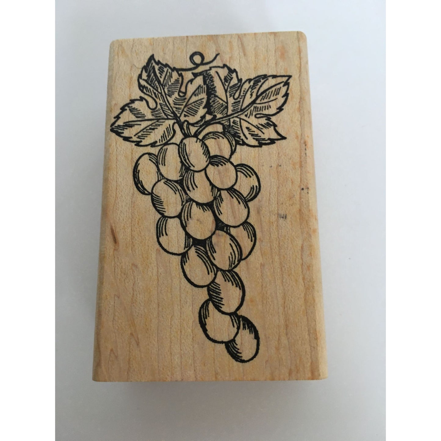 Hampton Art Rubber Stamp Grapes Grape Cluster with Leaf Fruit Food Card Making