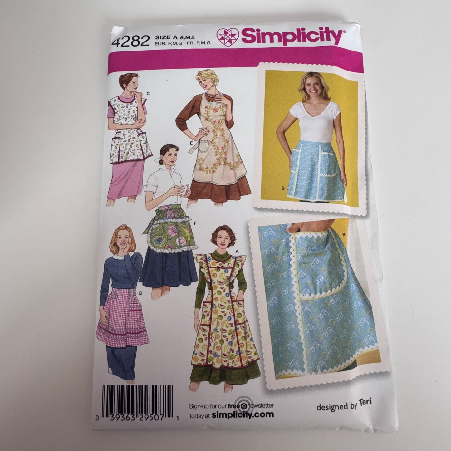 Simplicity Sewing Pattern 4282 Kitchen Half Apron Vintage Style Retro Farmhouse S-L Uncut Baking