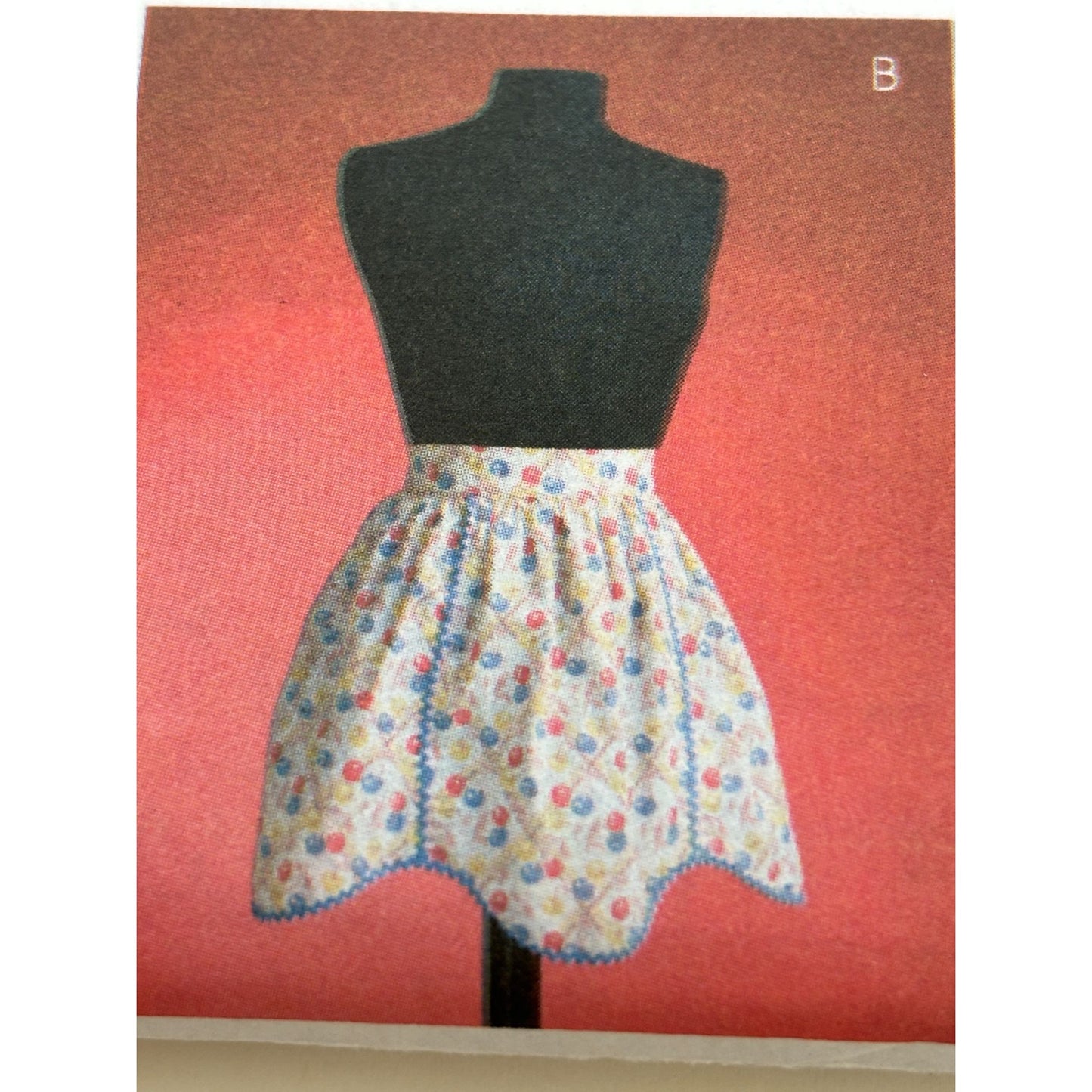 Butterick Sewing Pattern B4087 Apron Ruffled 1950s Vintage Style Easy Uncut Easy