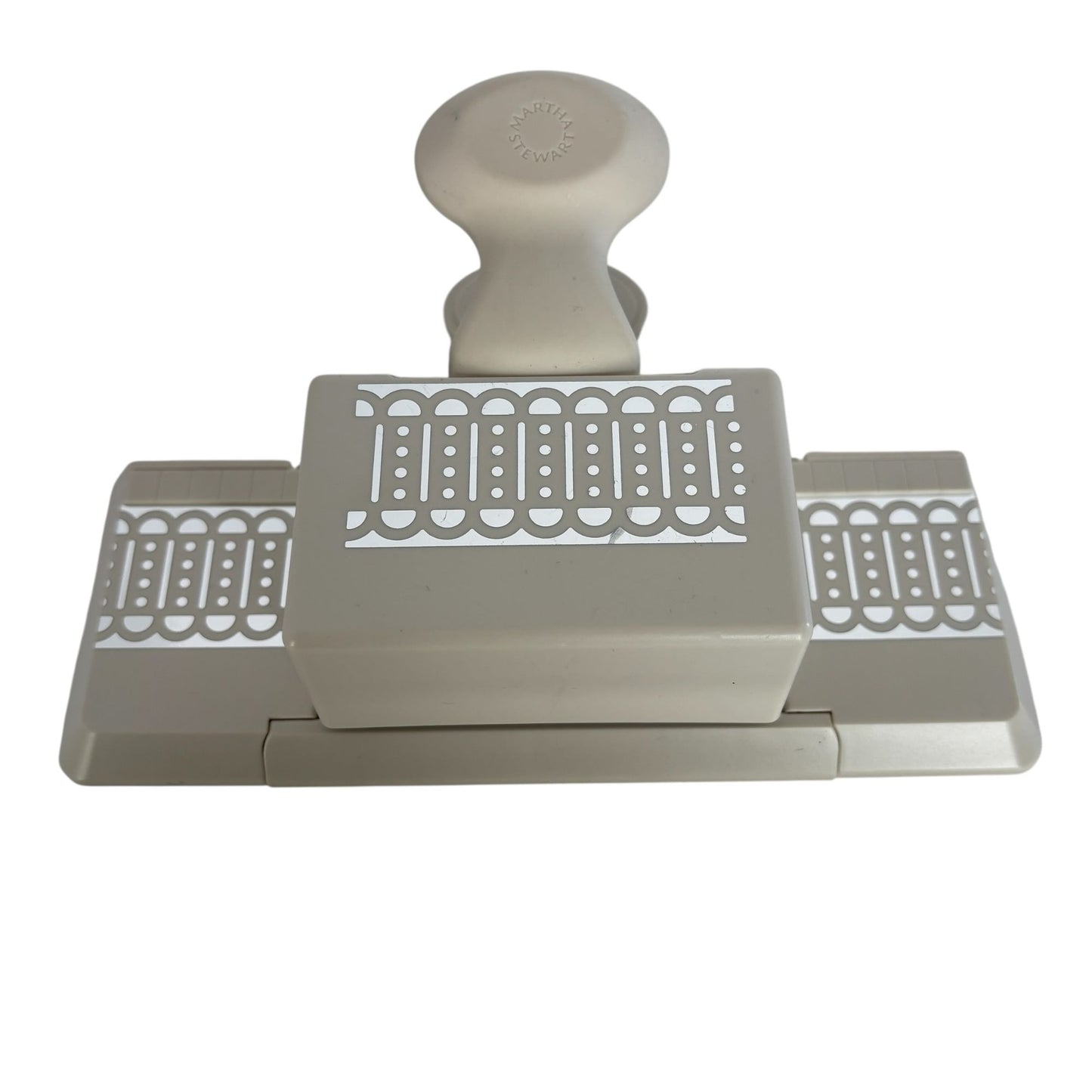 Martha Stewart Paper Punch LINKED TRIM Double Edged Border Eyelet Lace Cardmaking