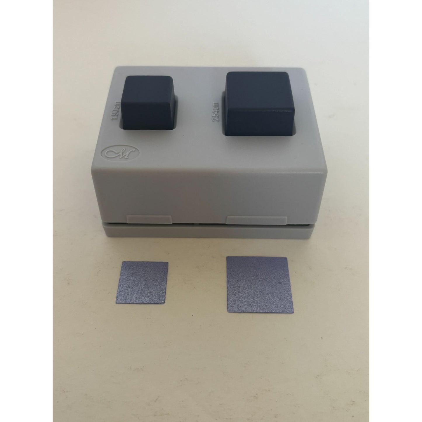 Creative Memories Square Maker Paper Punch 3/4 and 1 Inch Squares Title Boxes