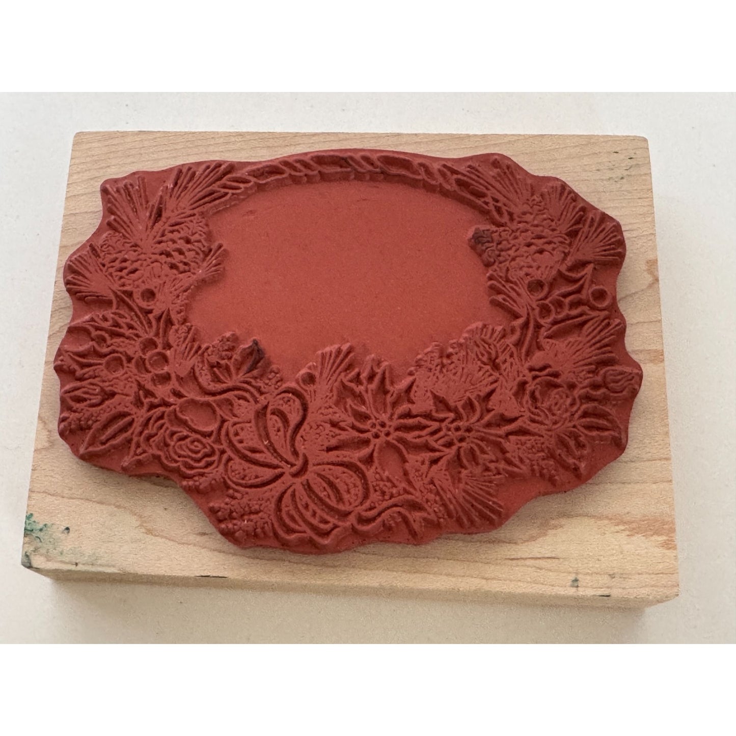 PSX Rubber Stamp Christmas Wreath Oval Pinecones Poinsettia Holidays Card Making