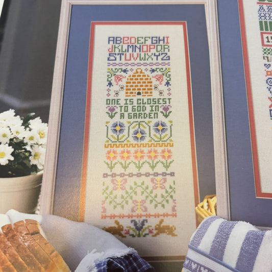 Leisure Arts Cross Stitch Patterns Leaflet 3046 Sunny Samplers Beehive Garden