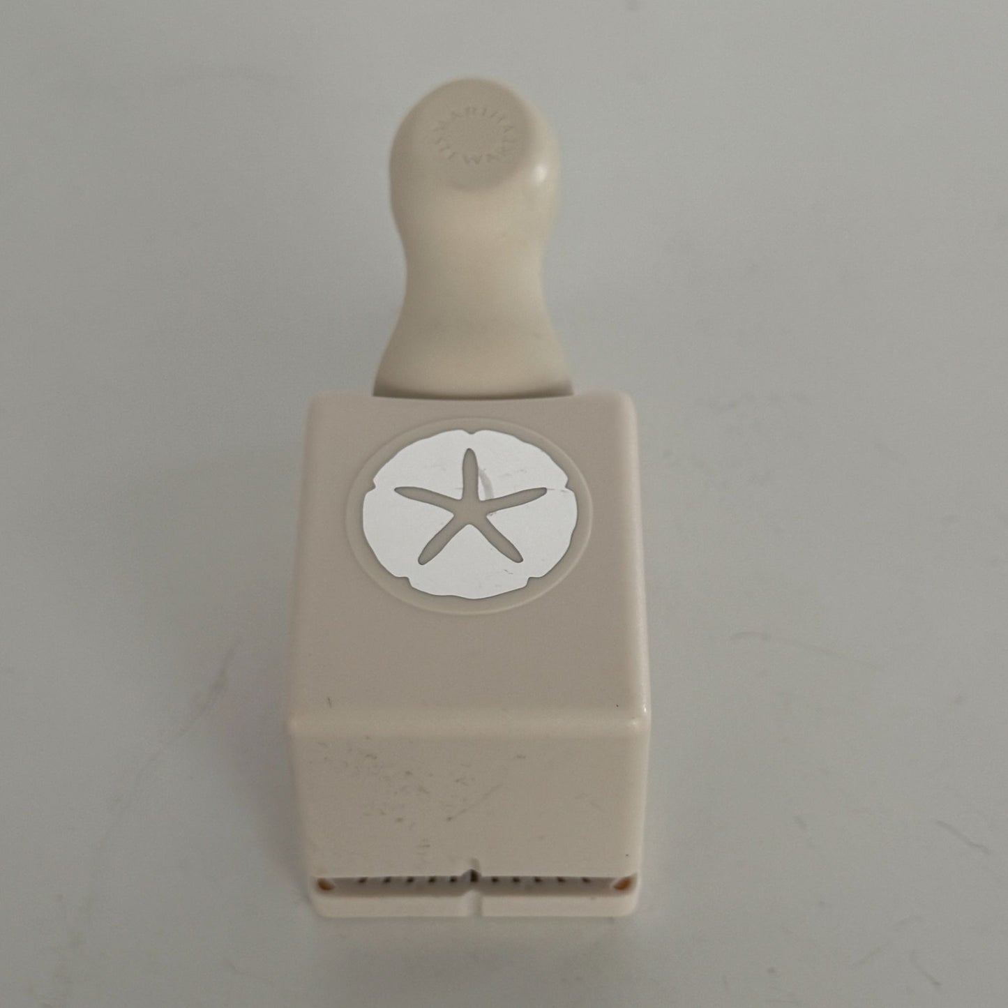 Martha Stewart Paper Punch Sand Dollar Craft Tool Card Making Scrapbooking Beach