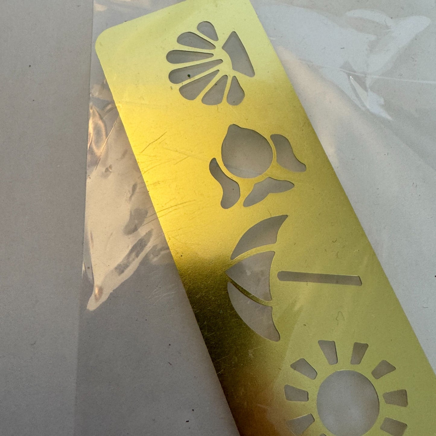 Heritage Handcrafts Brass Embossing Stencil Seashore Border Beach Fish Umbrella