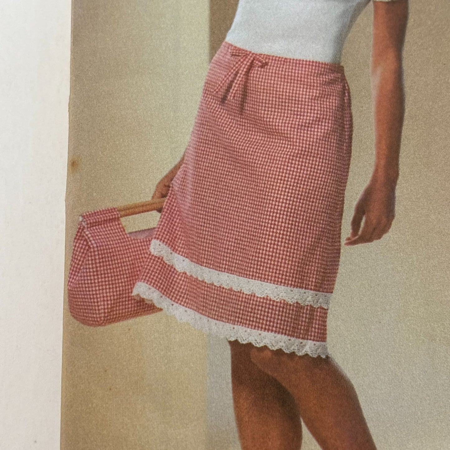 Simplicity Sewing Pattern 5686: Misses' Skirt, Pants, Shorts and Bag