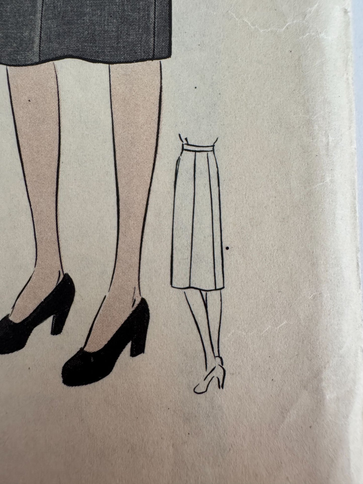 Vogue Sewing Pattern 9634 5-Piece Skirt Vintage 1940s Easy Waist 24 WWII Era 40s