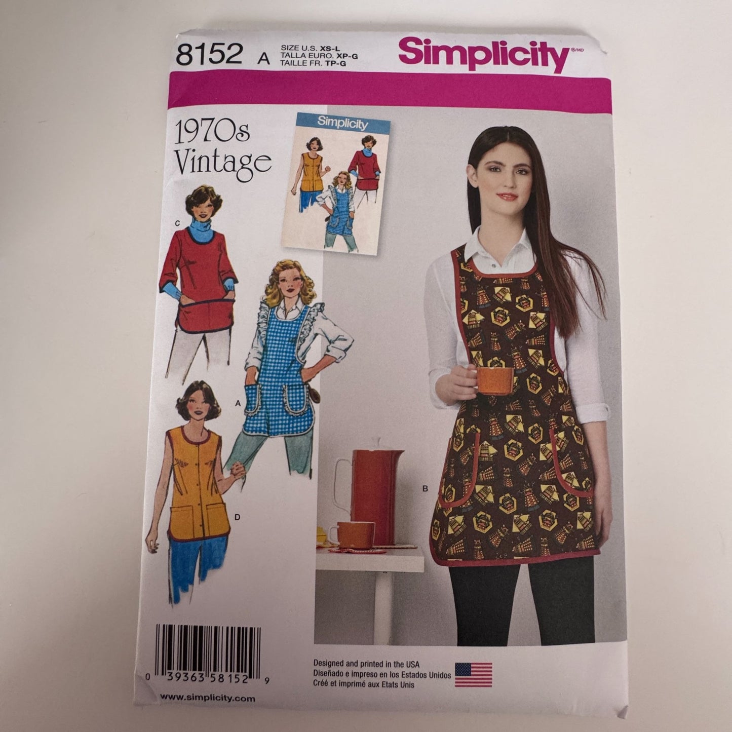 Simplicity Sewing Pattern 8152 Apron Retro 70s Style Kitchen Cooking Retro XS-L Uncut