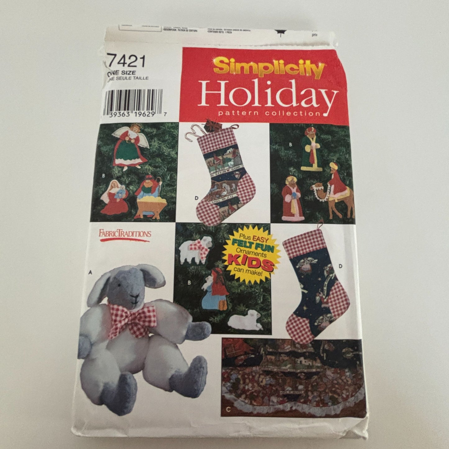 Simplicity Sewing Pattern 7421 Holiday Ornament Christmas Tree Skirt Stocking UC