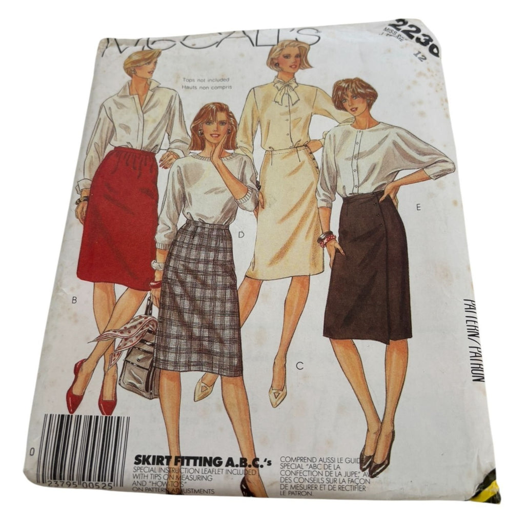 McCalls Sewing Pattern 2230 Skirts Size 12 Classic Design Career Work 1980s UC