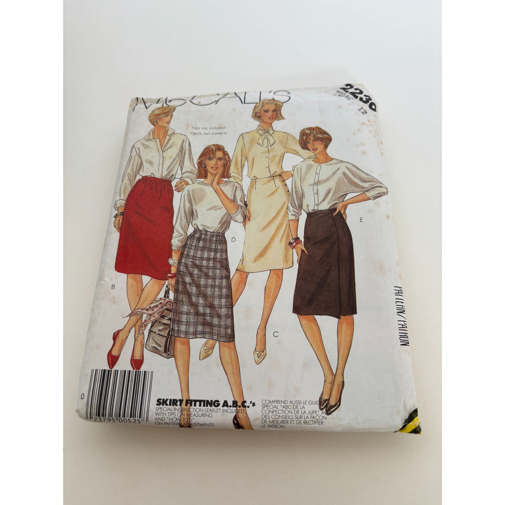 McCalls Sewing Pattern 2230 Skirts Size 12 Classic Design Career Work 1980s UC