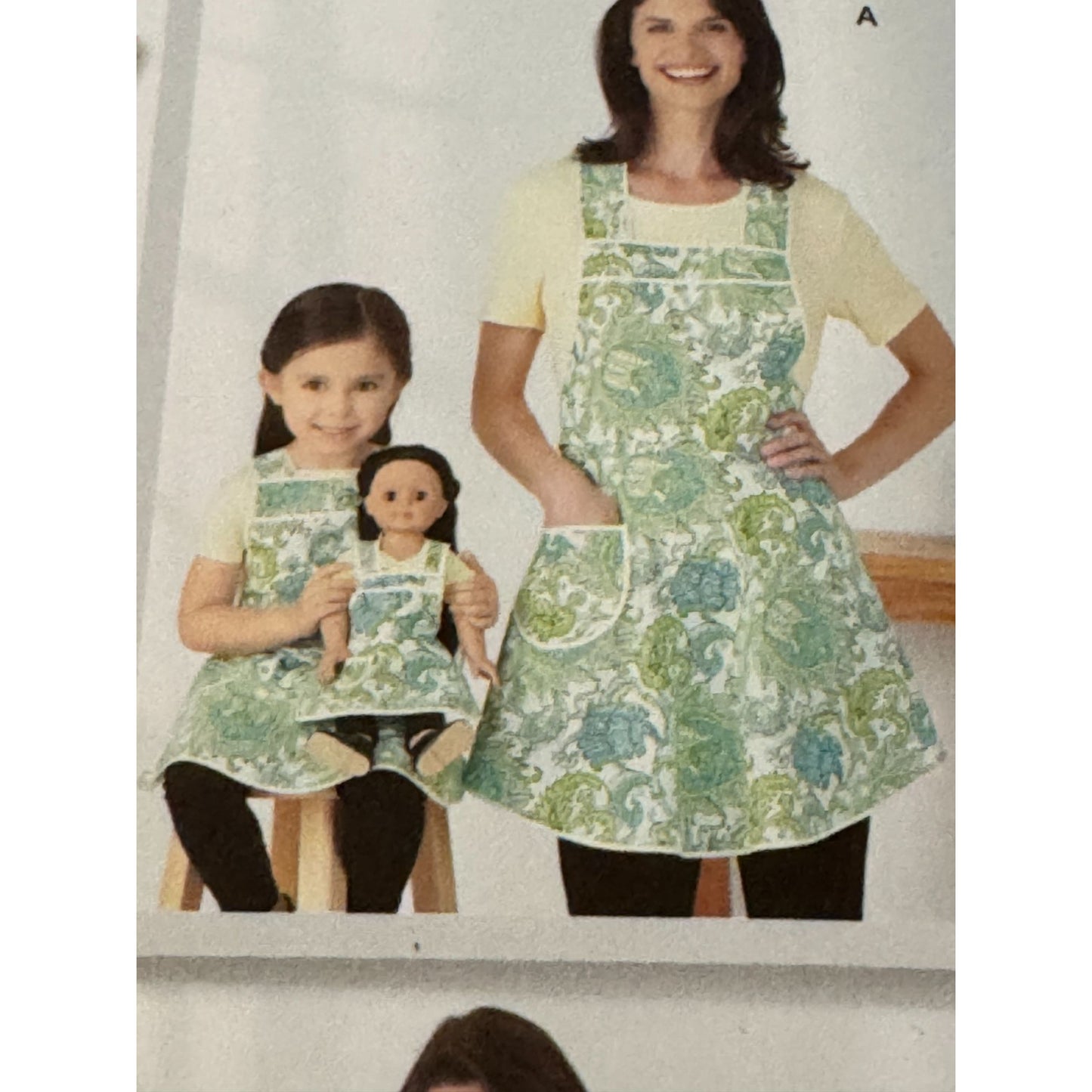 Simplicity Sewing Pattern 1936 Matching Aprons Christmas Stockings Mom Girl Doll