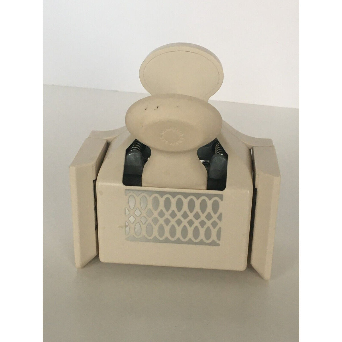 Martha Stewart Paper Punch Double Loop Weave Deep Edge Infinite Loops Trim Craft