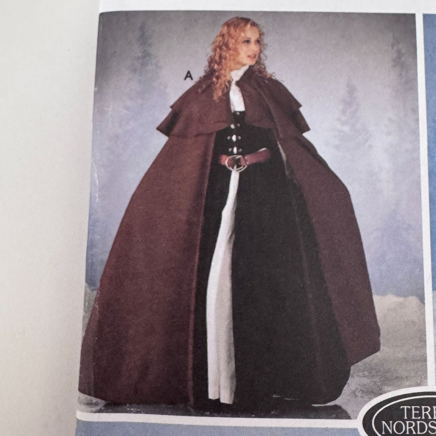 Simplicity Sewing Pattern 5794 Misses Costume Cape Cloak Fantasy Hooded 6-20 Uncut Halloween
