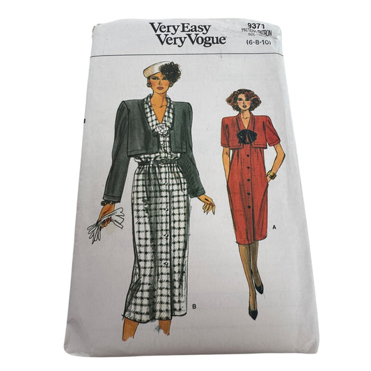Very Easy Very Vogue Sewing Pattern 9371 Straight Dress Below Mid-Knee UC 6 8 10