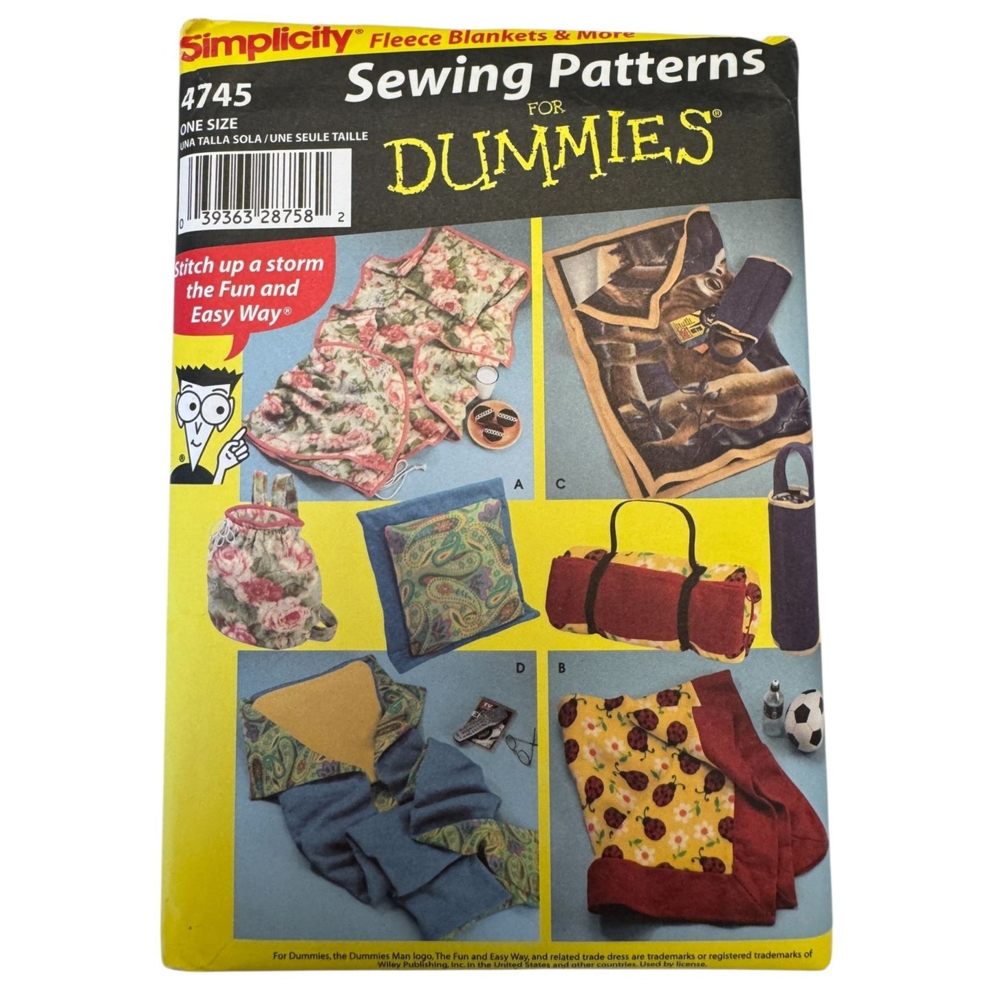 Simplicity Sewing Pattern 4745 Fleece Pillow in a Quilt Blanket Carry Bags Uncut