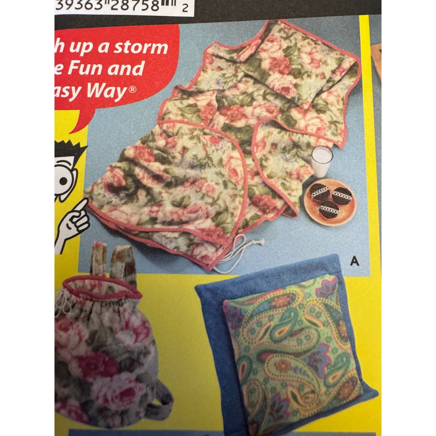 Simplicity Sewing Pattern 4745 Fleece Pillow in a Quilt Blanket Carry Bags Uncut