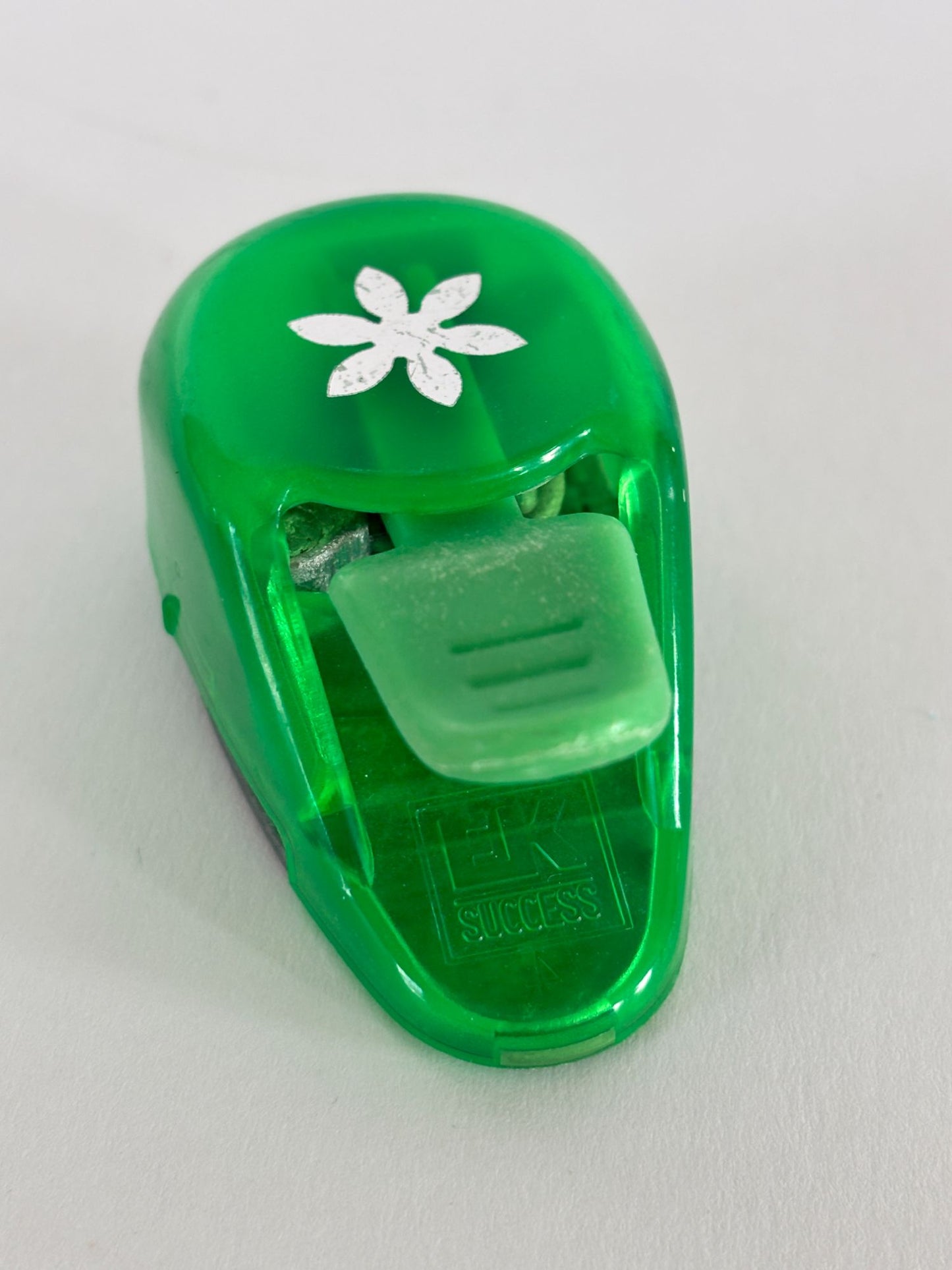 EK Success Mini Craft Paper Punch Flower Design Spring Card Making Scrapbooking